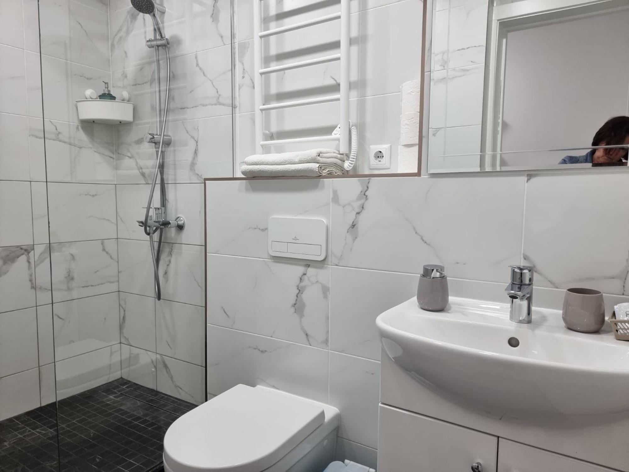 City Inn Riga Apartment, New Renovated In Quiet Center With Balcony With Parking Экстерьер фото