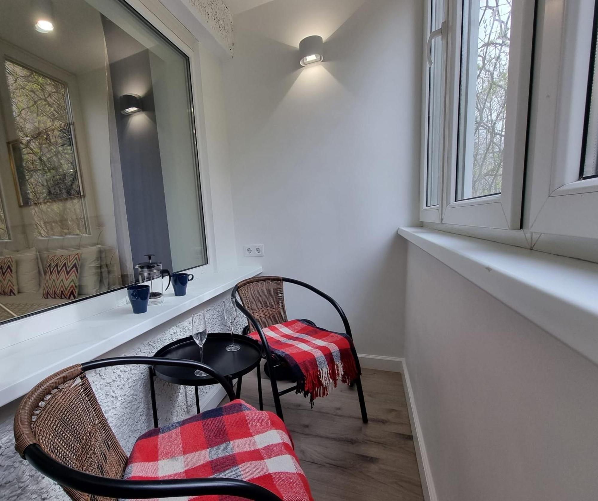 City Inn Riga Apartment, New Renovated In Quiet Center With Balcony With Parking Экстерьер фото