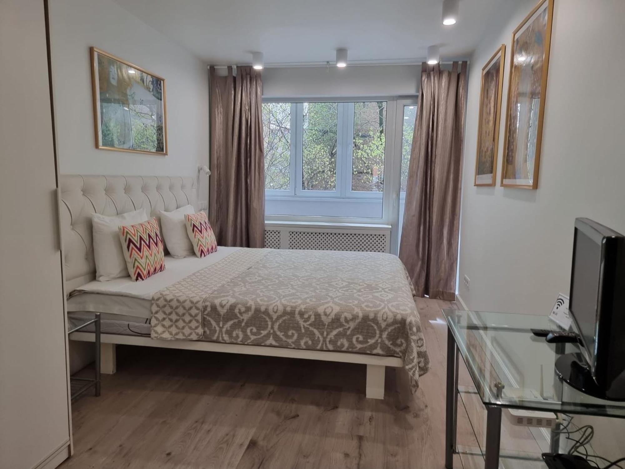City Inn Riga Apartment, New Renovated In Quiet Center With Balcony With Parking Экстерьер фото